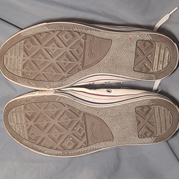 Converse - Picture 3 of 4